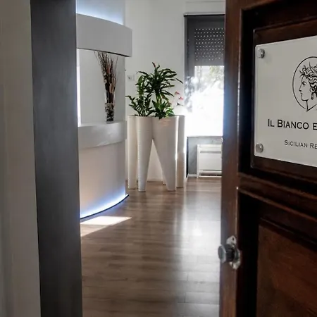 Il Bianco E Il Nero B&B 시라쿠사